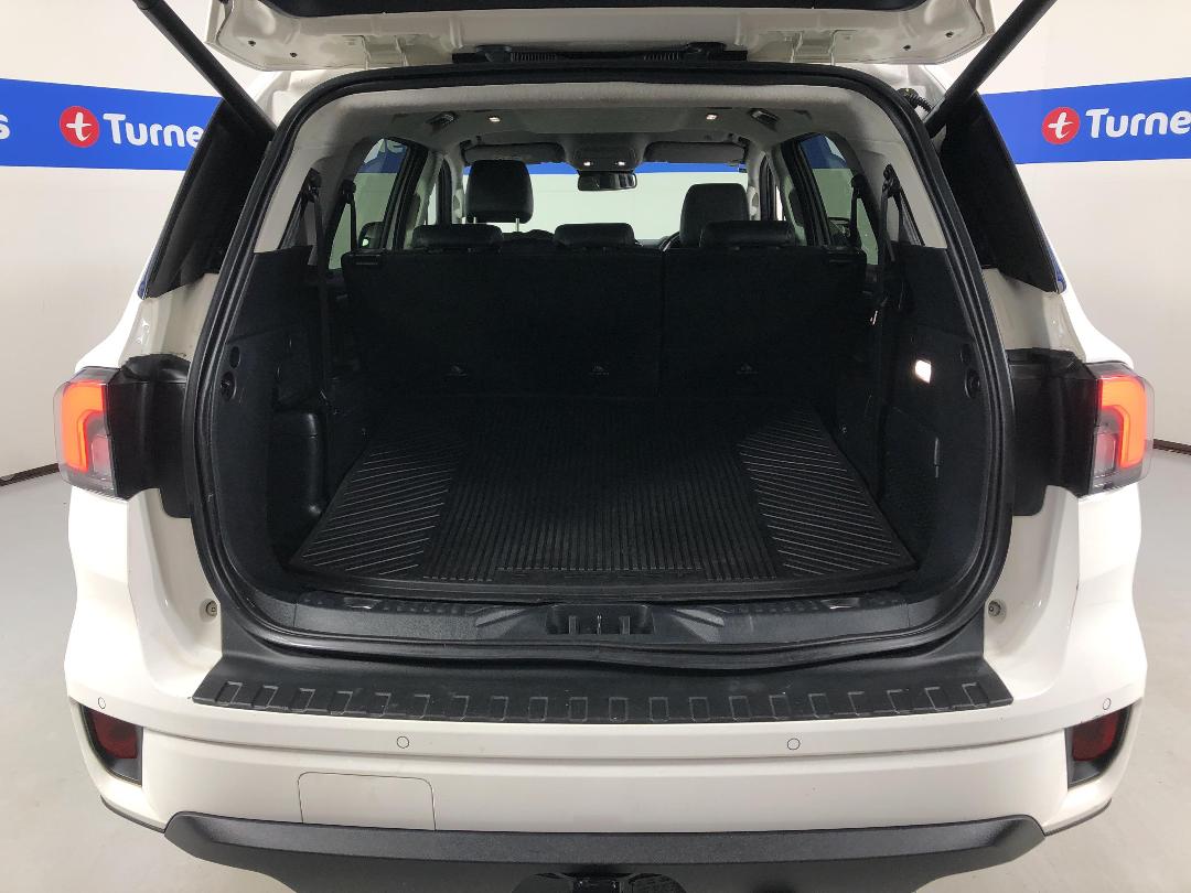 Photo '14' of Ford Everest