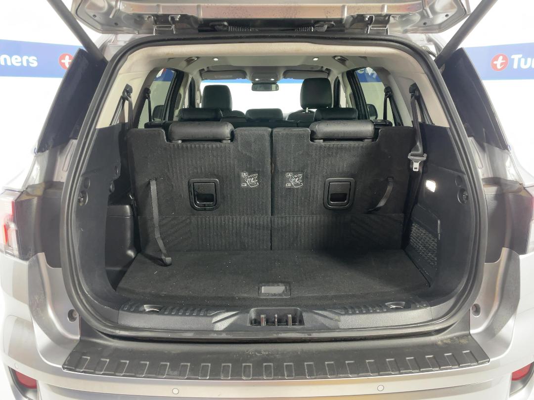 Photo '14' of Ford Everest