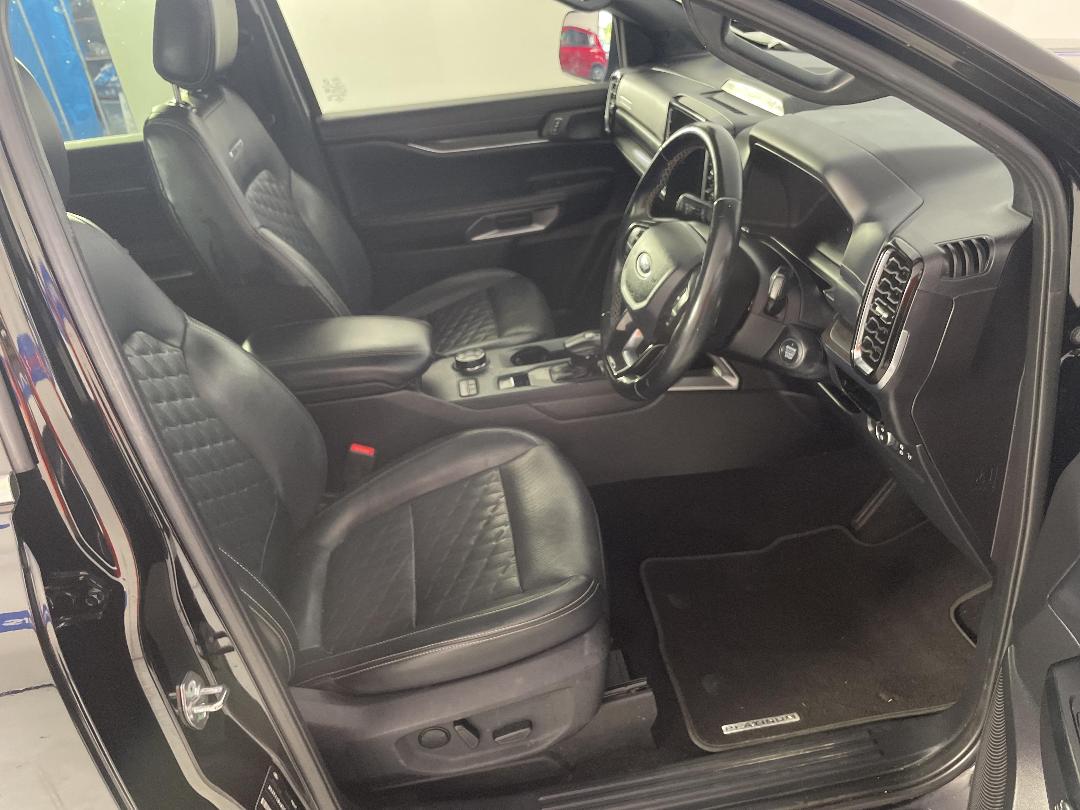 Photo '16' of Ford Everest