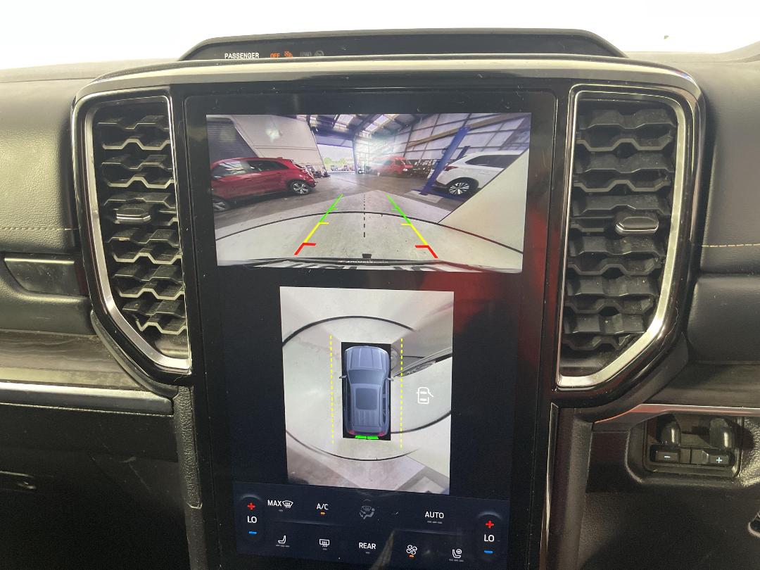 Photo '23' of Ford Everest