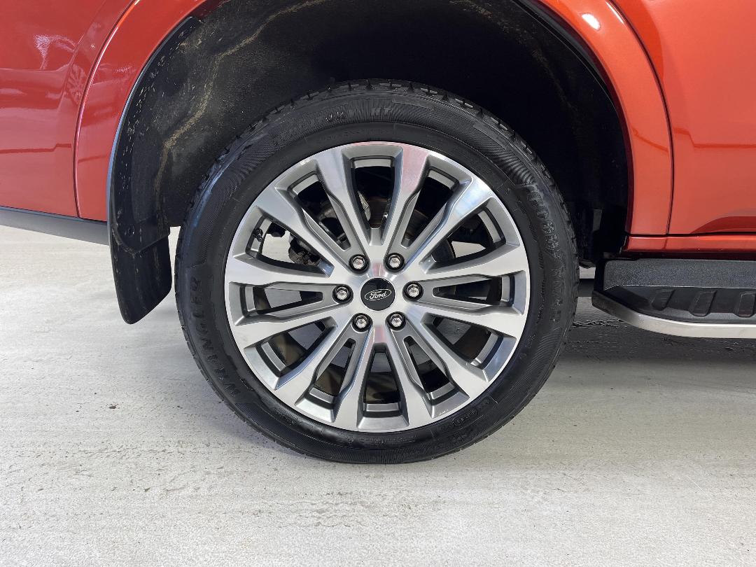 Photo '12' of Ford Everest Photo '12' of Ford Everest