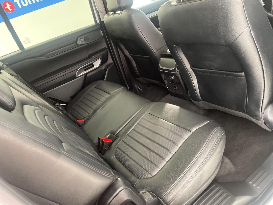 Photo '20' of Ford Everest