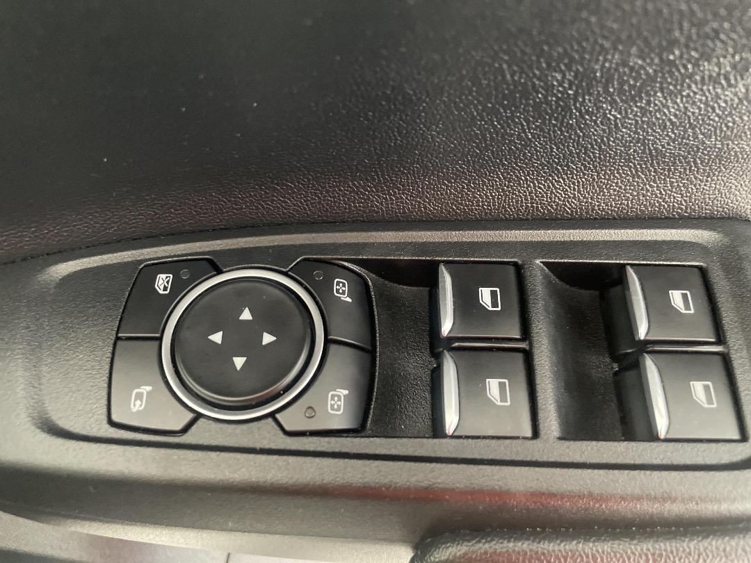 Photo '23' of Ford Everest