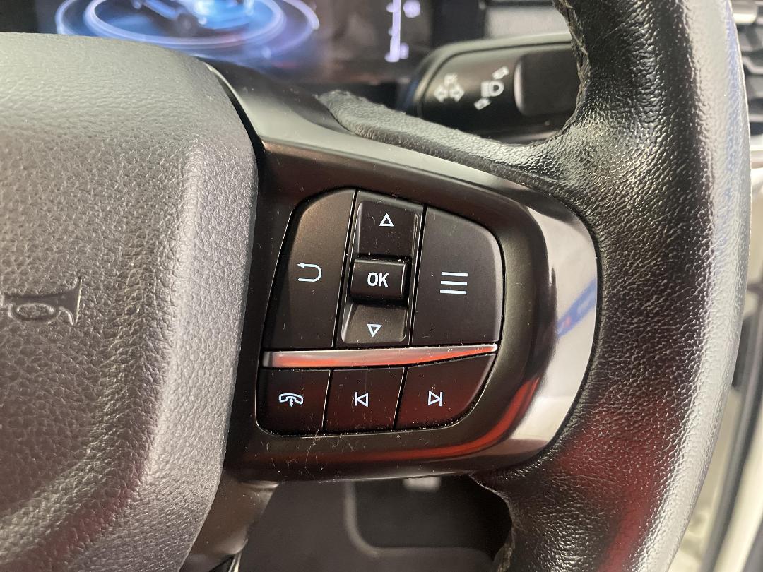 Photo '25' of Ford Everest