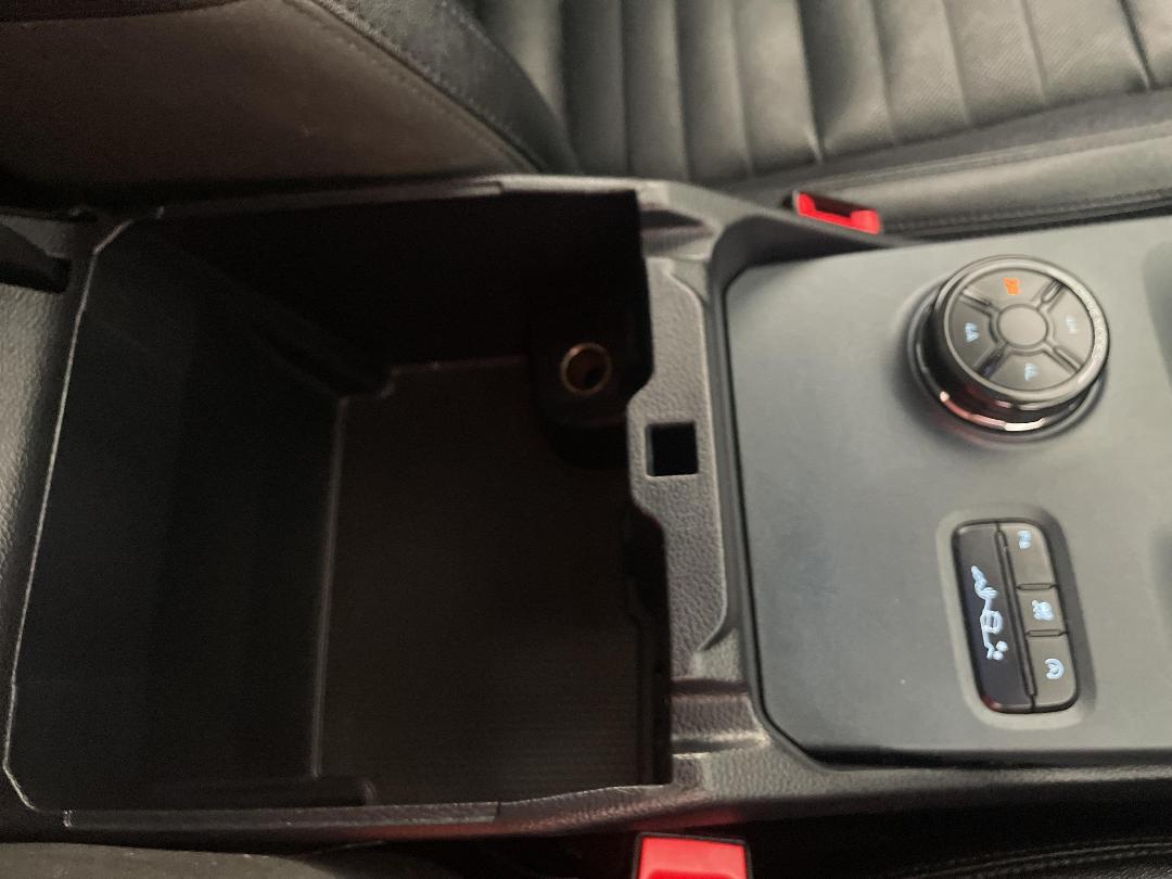 Photo '31' of Ford Everest