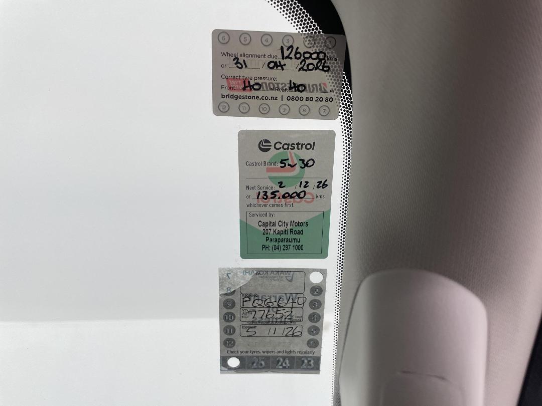 Photo '32' of Ford Everest