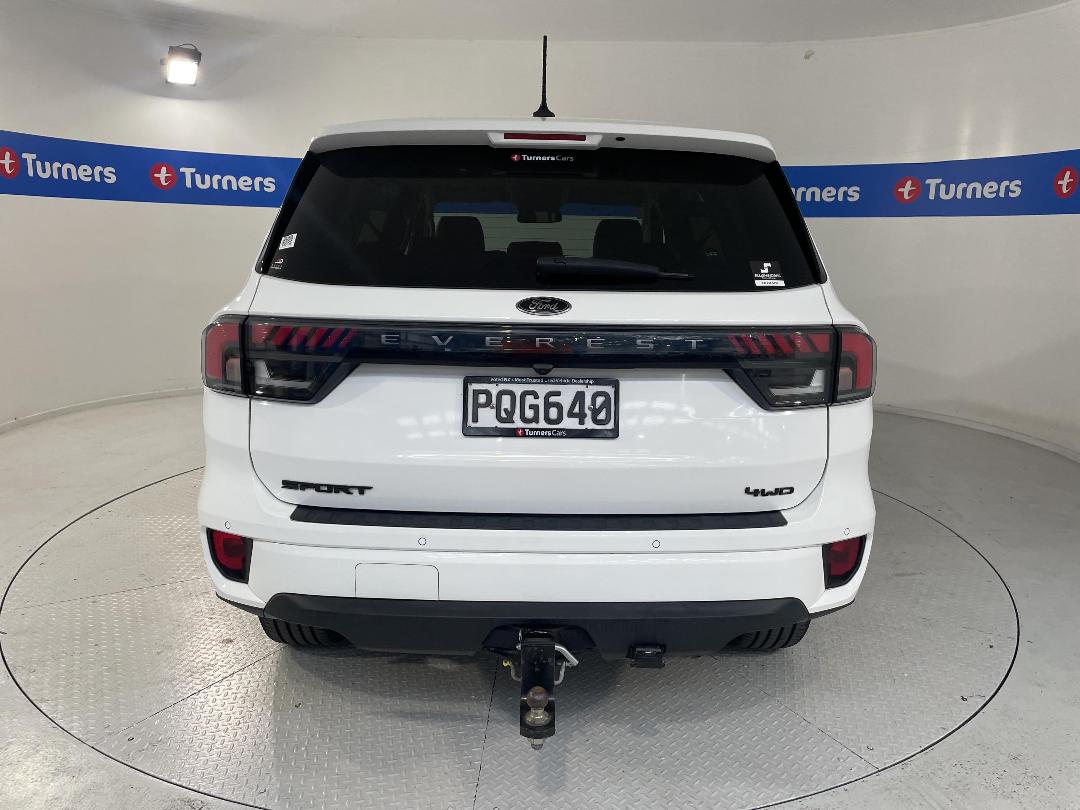 Photo '6' of Ford Everest