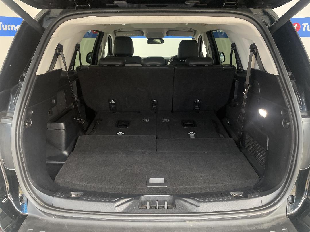 Photo '14' of Ford Everest Photo '14' of Ford Everest