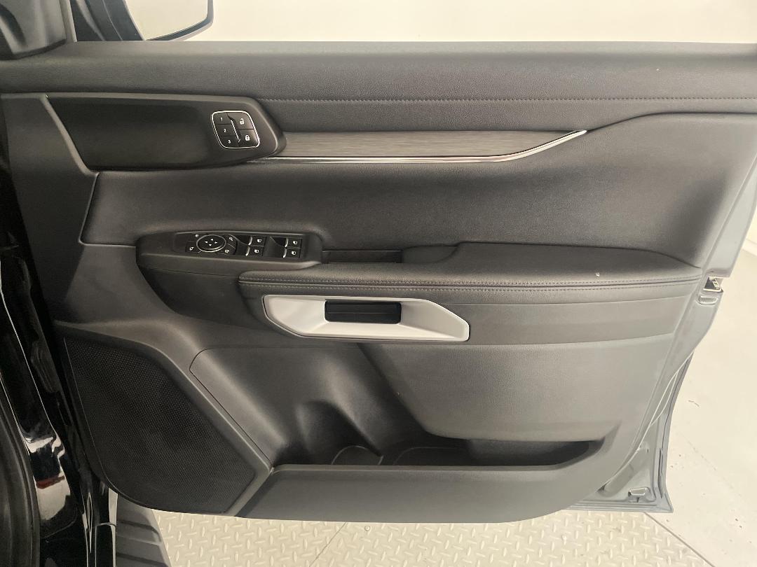 Photo '15' of Ford Everest Photo '15' of Ford Everest