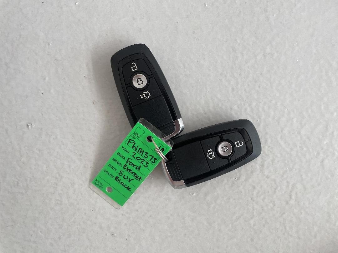 Photo '22' of Ford Everest Photo '22' of Ford Everest