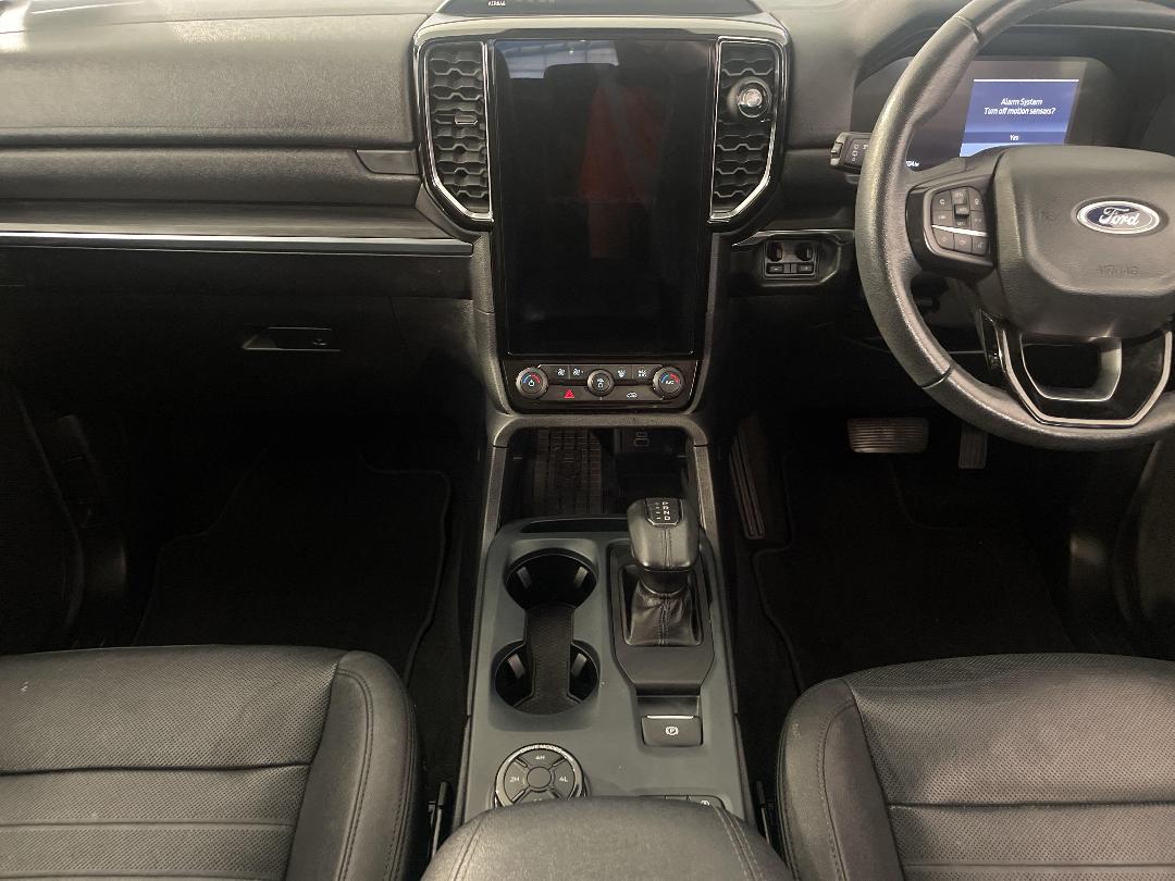 Photo '18' of Ford Everest Photo '18' of Ford Everest