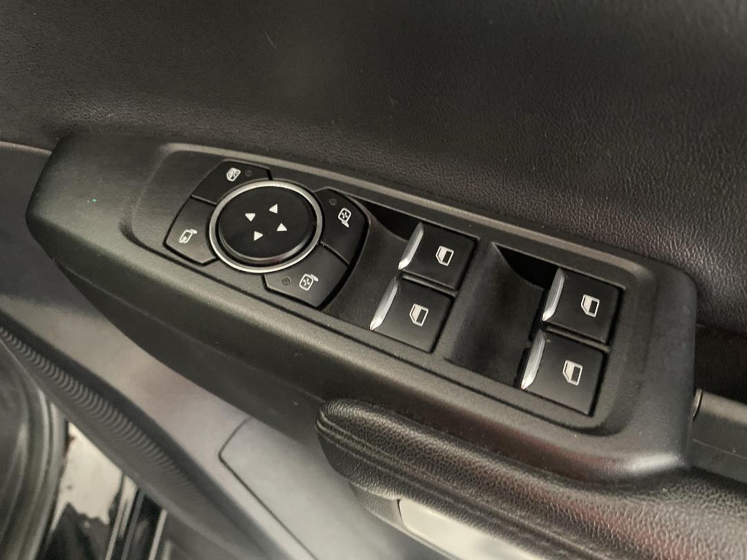 Photo '24' of Ford Everest Photo '24' of Ford Everest