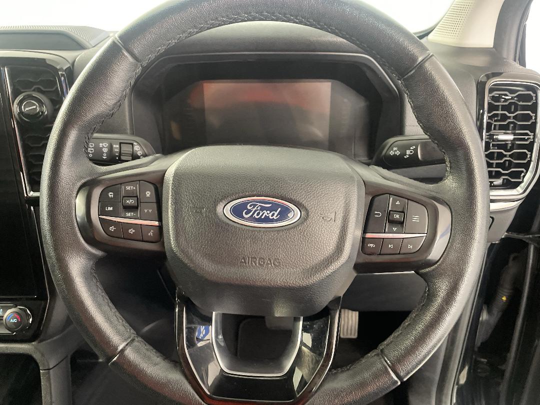 Photo '28' of Ford Everest Photo '28' of Ford Everest