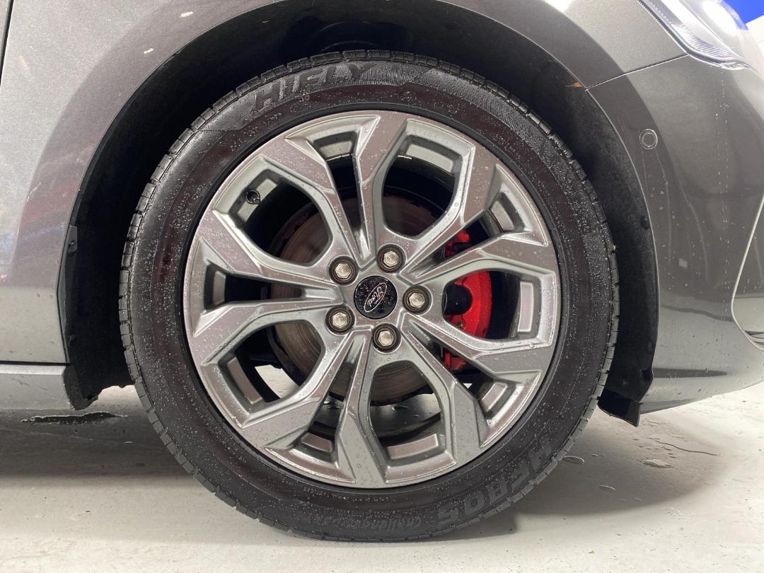 Photo '9' of Ford Focus