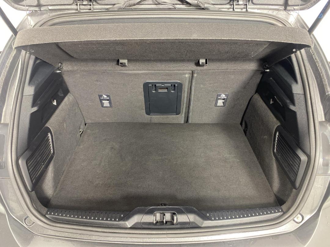 Photo '14' of Ford Focus