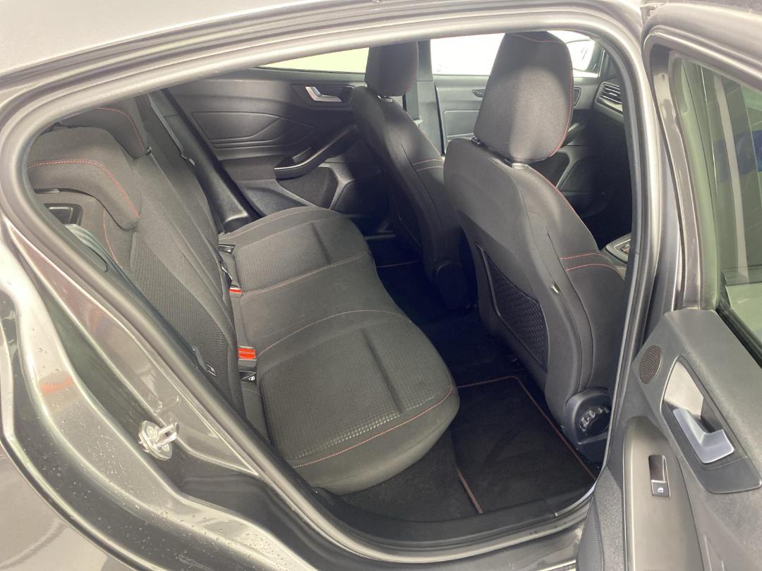 Photo '20' of Ford Focus