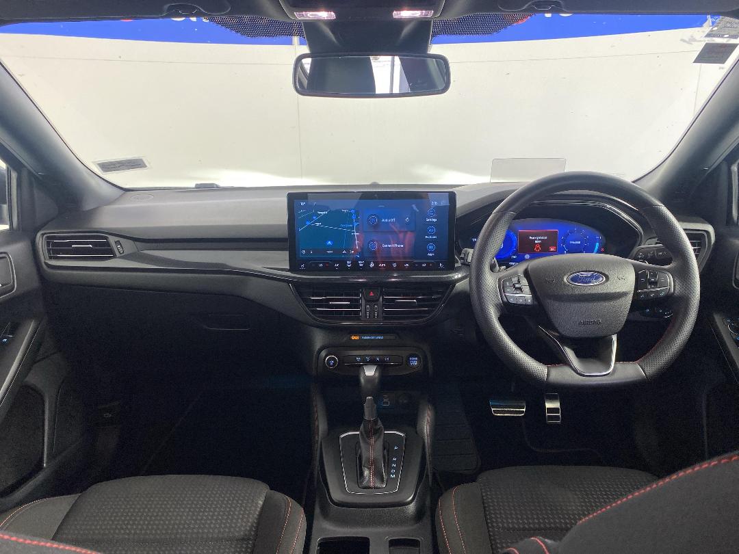 Photo '17' of Ford Focus