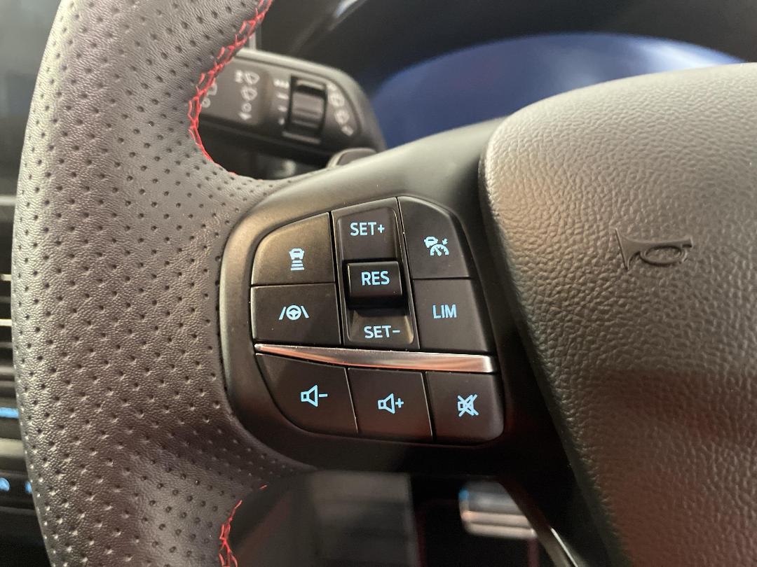 Photo '26' of Ford Focus