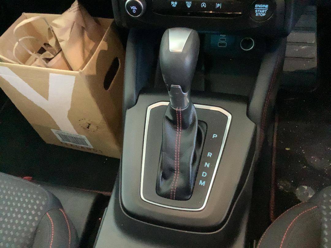 Photo '14' of Ford Focus ST-Line X