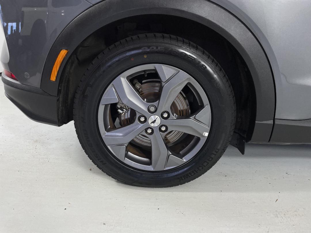 Photo '12' of Ford Mustang Mach-E