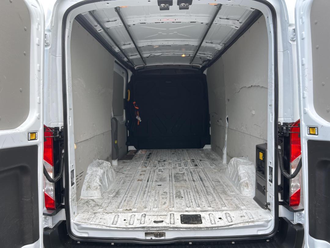 Photo '14' of Ford Transit