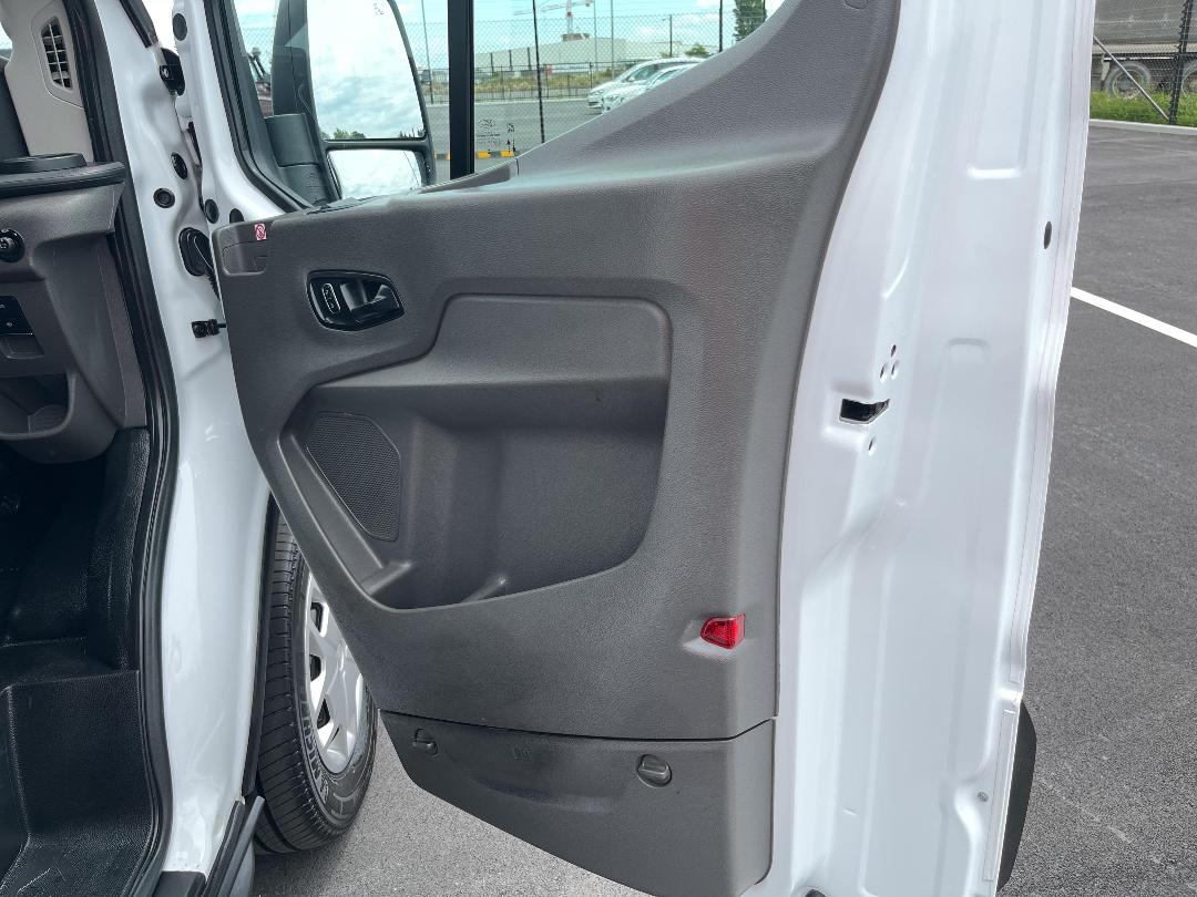 Photo '15' of Ford Transit