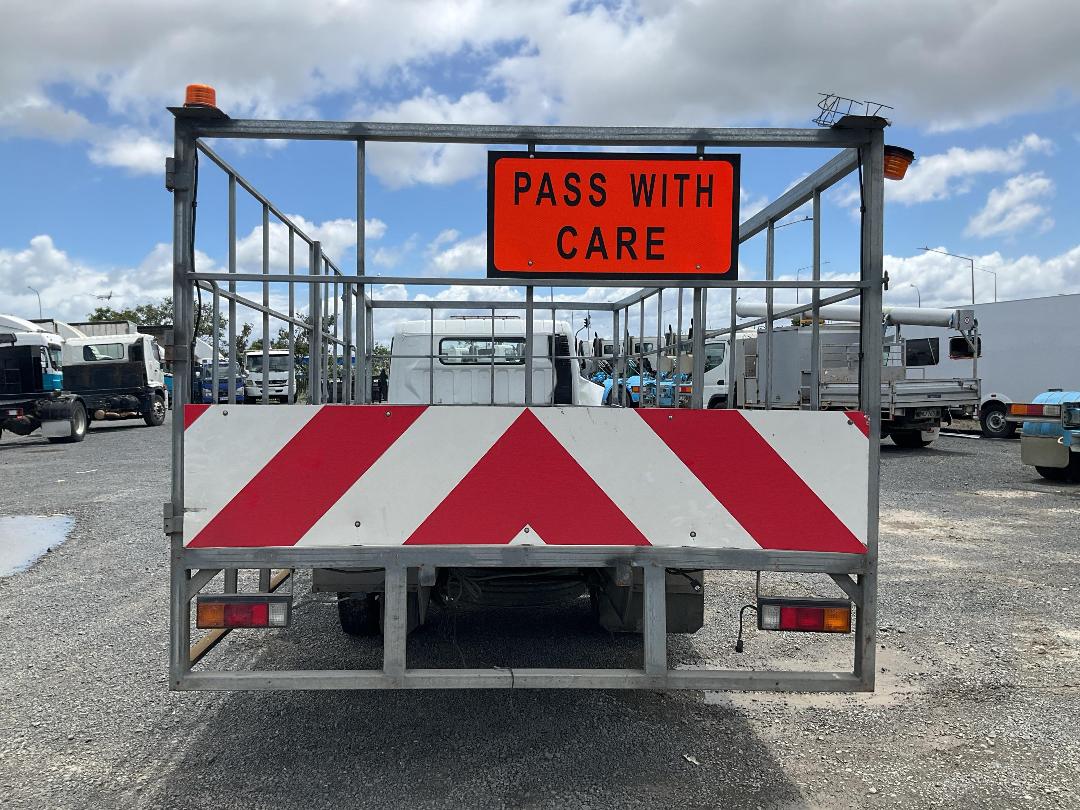 Photo '5' of Fuso Canter Flat Deck Photo '5' of Fuso Canter Flat Deck