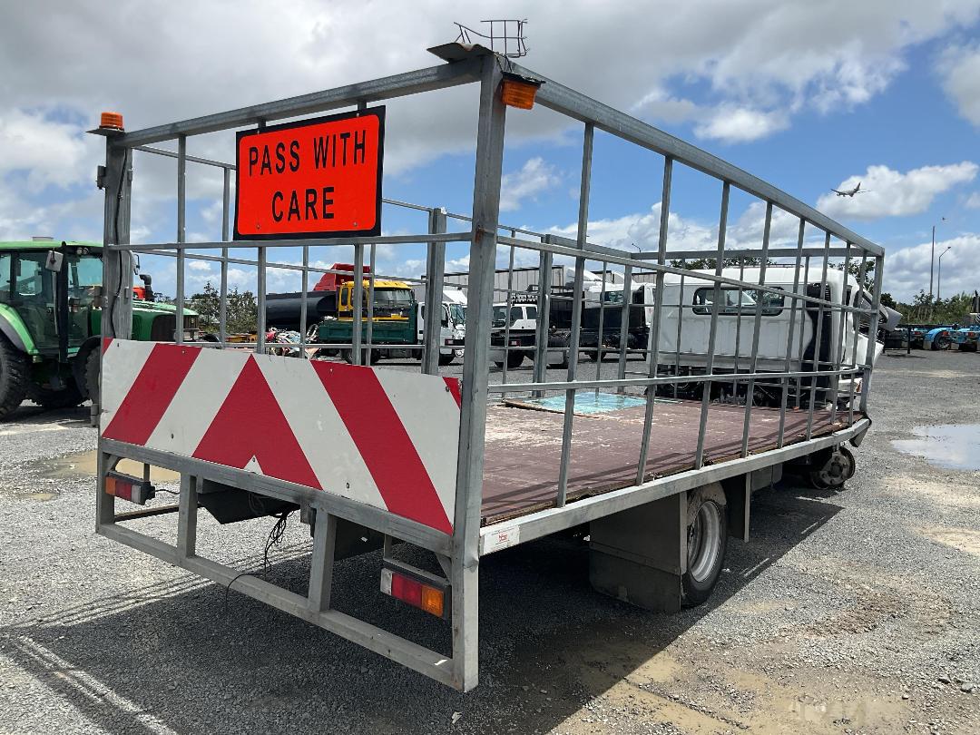Photo '4' of Fuso Canter Flat Deck Photo '4' of Fuso Canter Flat Deck