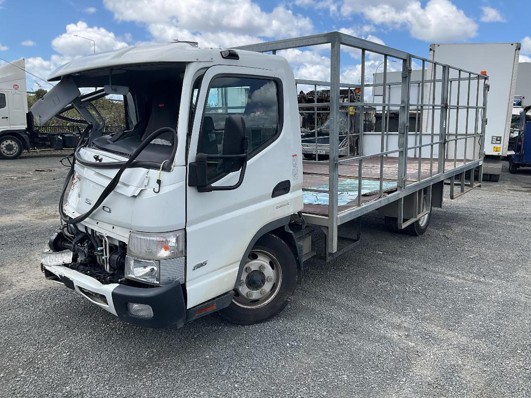 Photo '9' of Fuso Canter Flat Deck Photo '9' of Fuso Canter Flat Deck