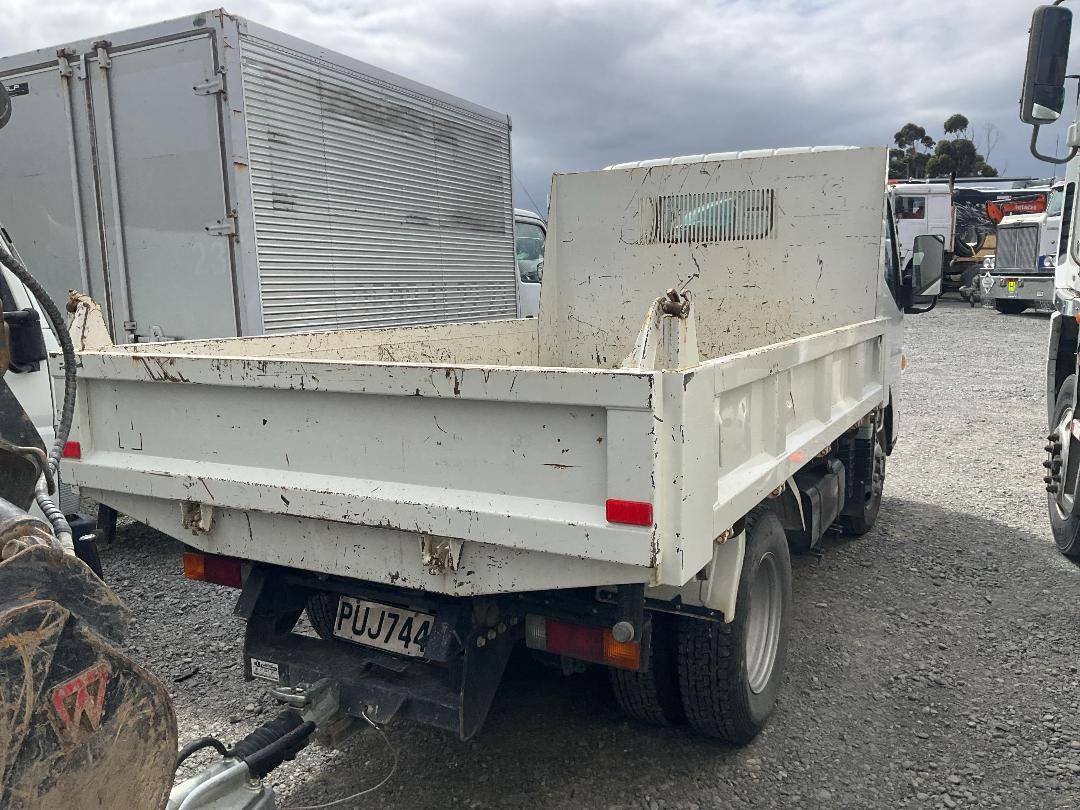 Photo '4' of Fuso Canter 616 - City Tipper