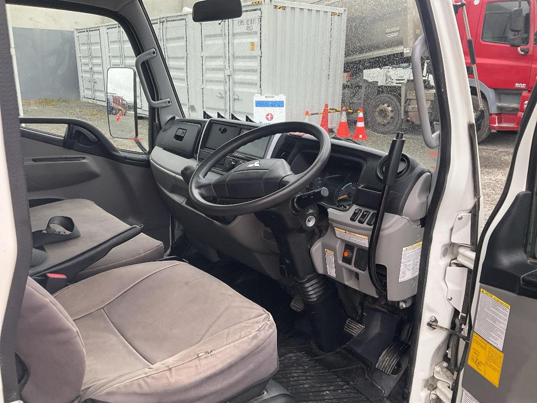 Photo '27' of Fuso Canter 616 - City Tipper