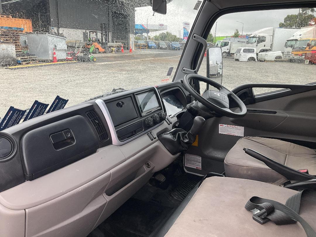 Photo '26' of Fuso Canter 616 - City Tipper