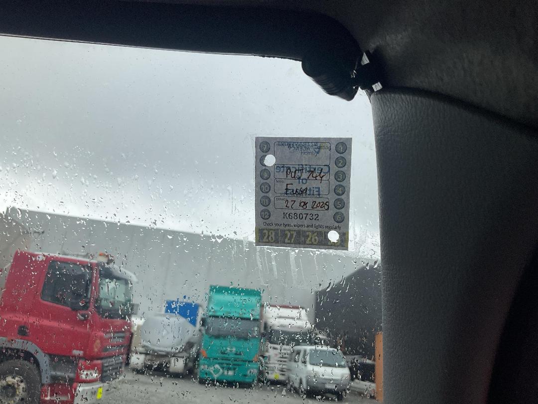 Photo '30' of Fuso Canter 616 - City Tipper