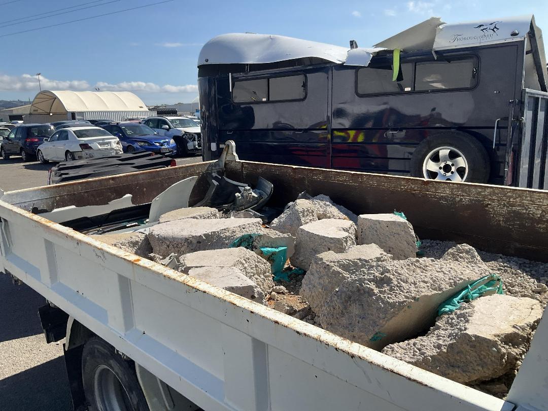 Photo '24' of Fuso Canter 616-City-TIP FEA61BR3Sfac(T) Flat Deck Photo '24' of Fuso Canter 616-City-TIP FEA61BR3Sfac(T) Flat Deck