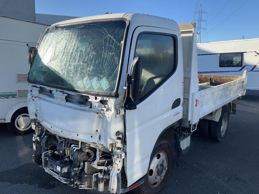 Photo '9' of Fuso Canter 616-City-TIP FEA61BR3Sfac(T) Flat Deck Photo '9' of Fuso Canter 616-City-TIP FEA61BR3Sfac(T) Flat Deck