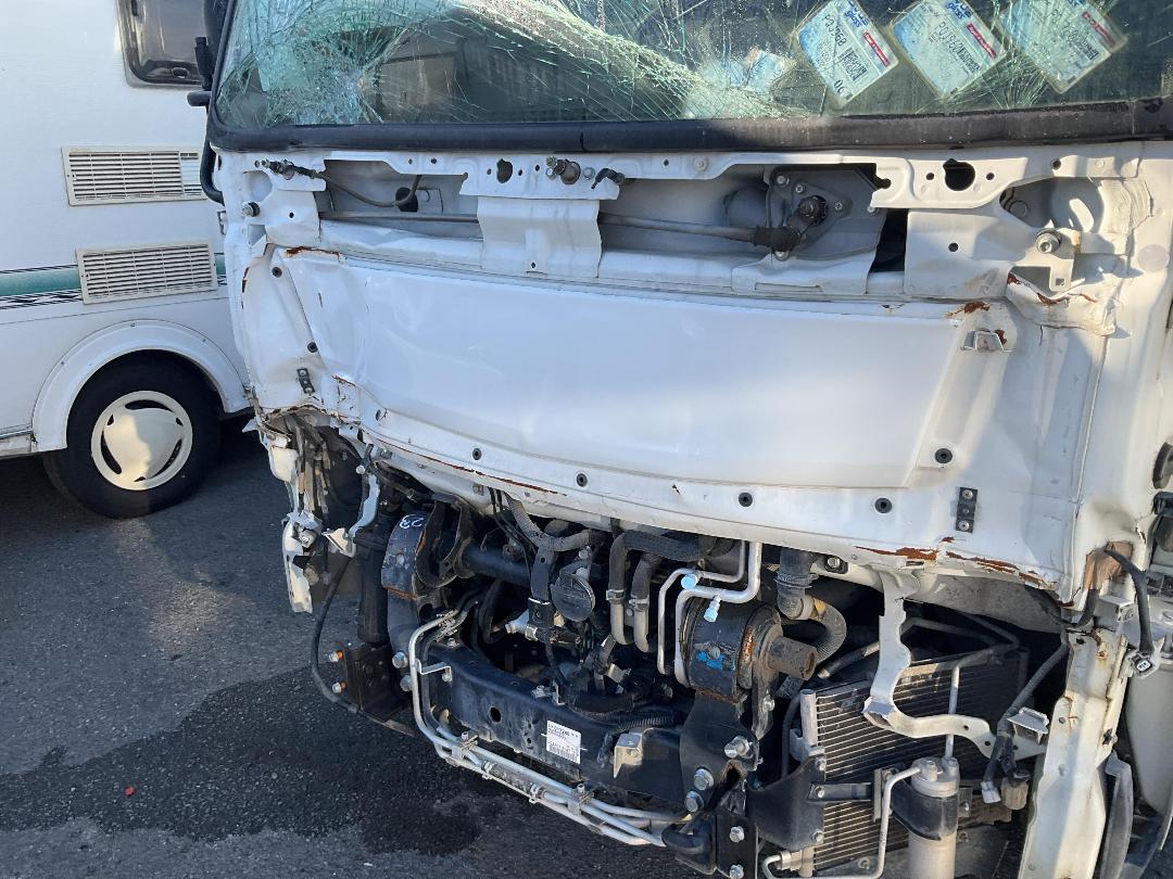 Photo '10' of Fuso Canter 616-City-TIP FEA61BR3Sfac(T) Flat Deck Photo '10' of Fuso Canter 616-City-TIP FEA61BR3Sfac(T) Flat Deck