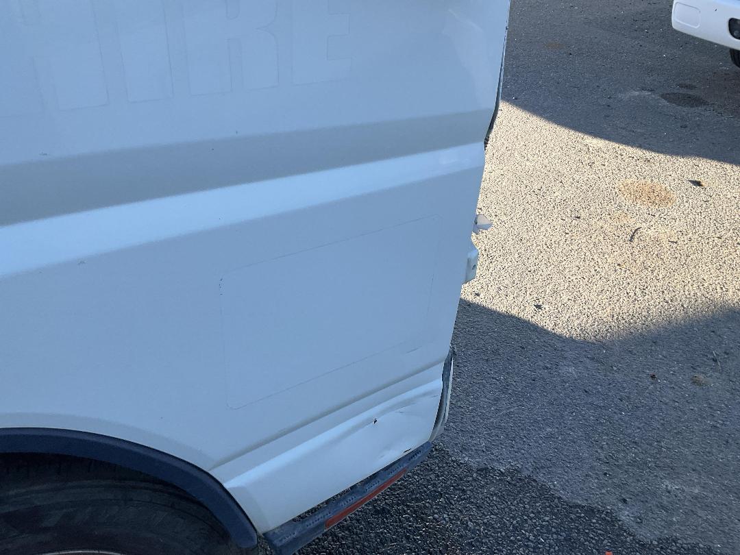 Photo '14' of Fuso Canter 616-City-TIP FEA61BR3Sfac(T) Flat Deck Photo '14' of Fuso Canter 616-City-TIP FEA61BR3Sfac(T) Flat Deck