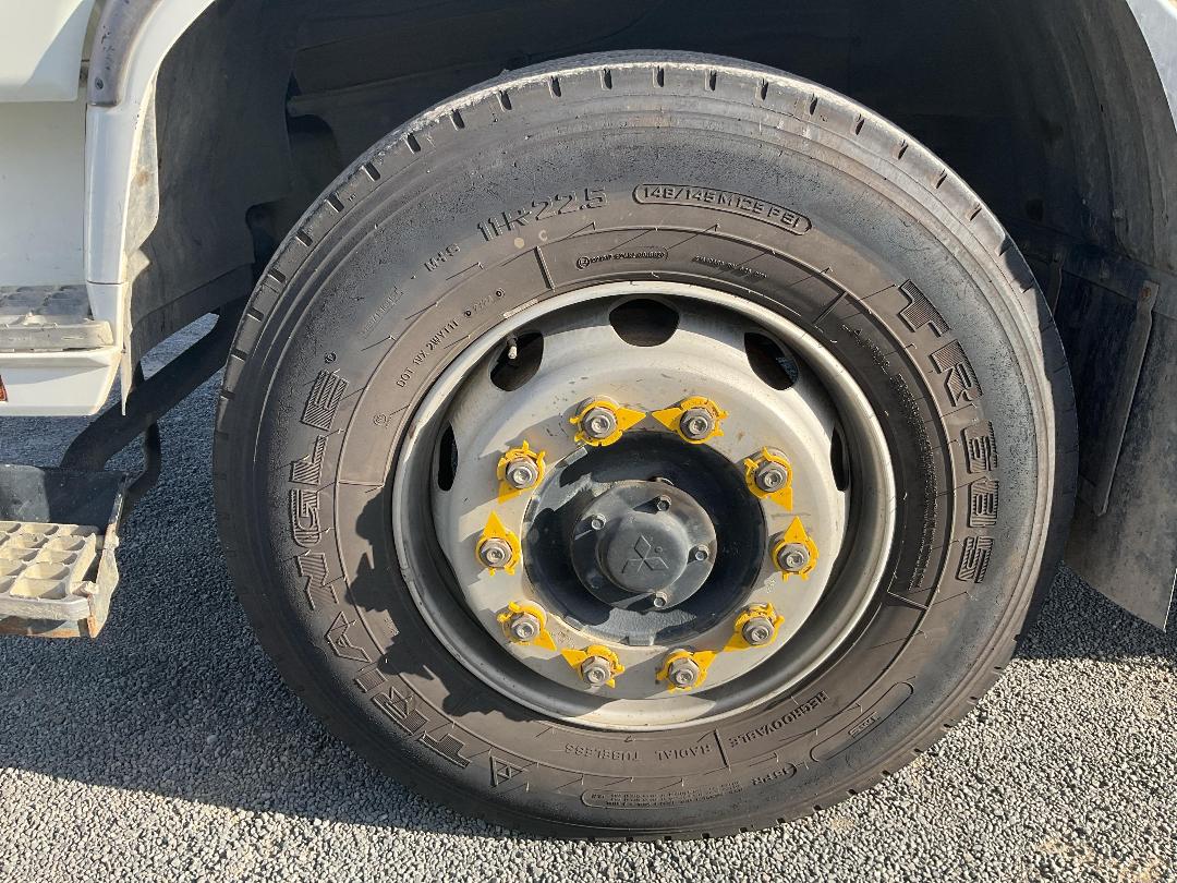 Photo '46' of Fuso FIGHTER FN2428 FN62FK2RFAK Tipper