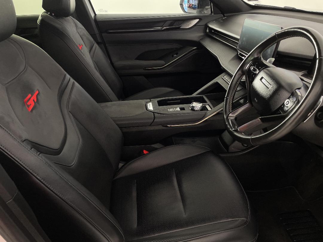 Photo '16' of Haval H6