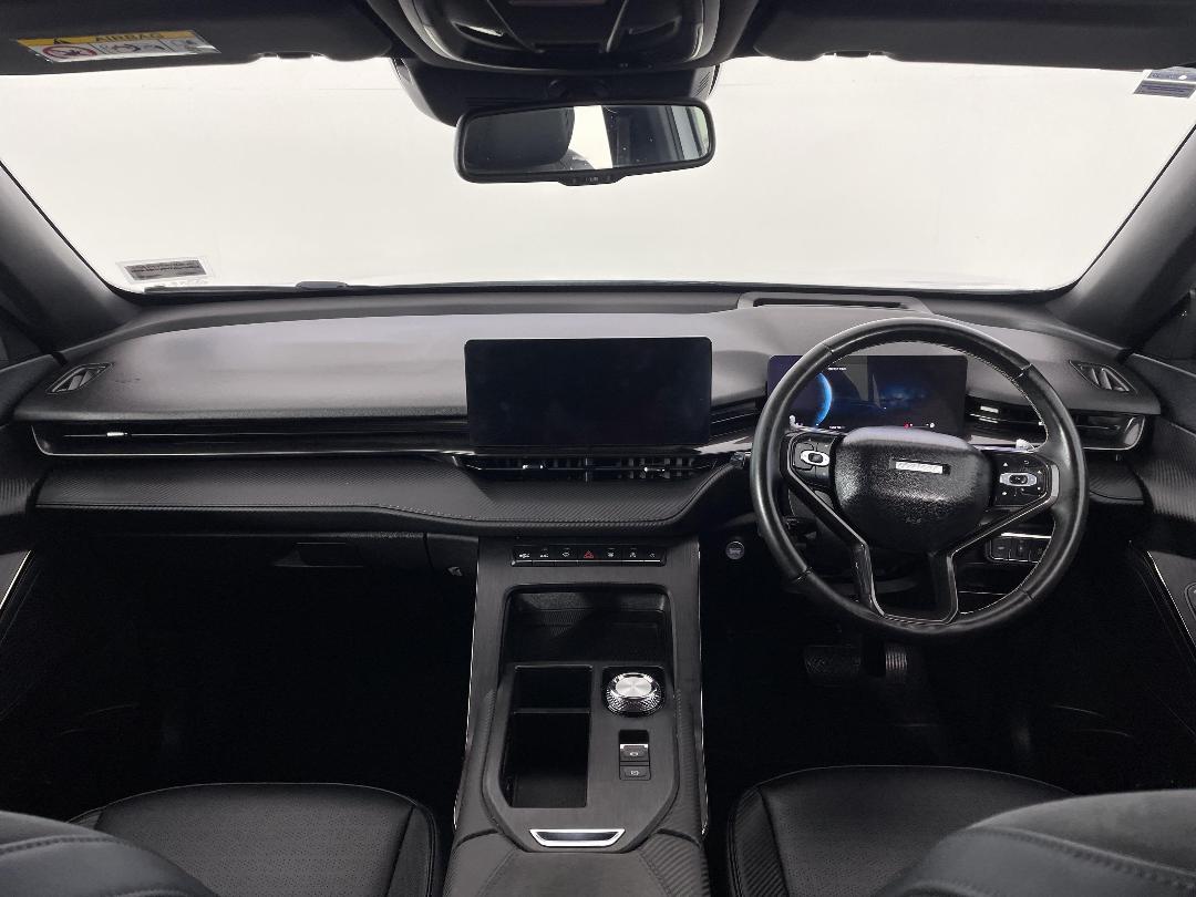 Photo '17' of Haval H6