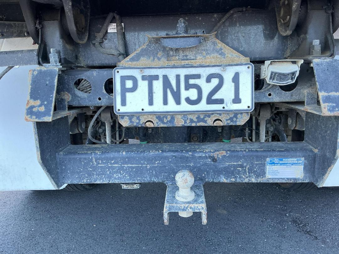 Photo '22' of Hino 300 XZU710R Tipper