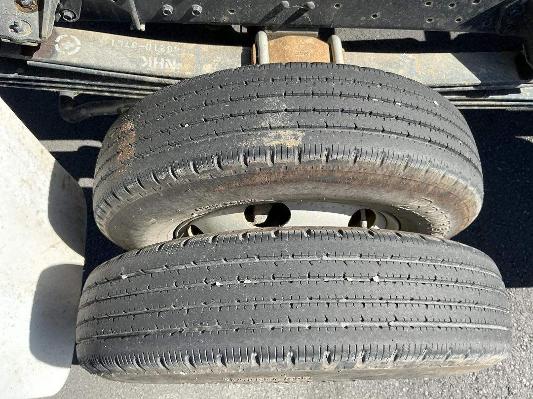 Photo '27' of Hino 300 XZU710R Tipper