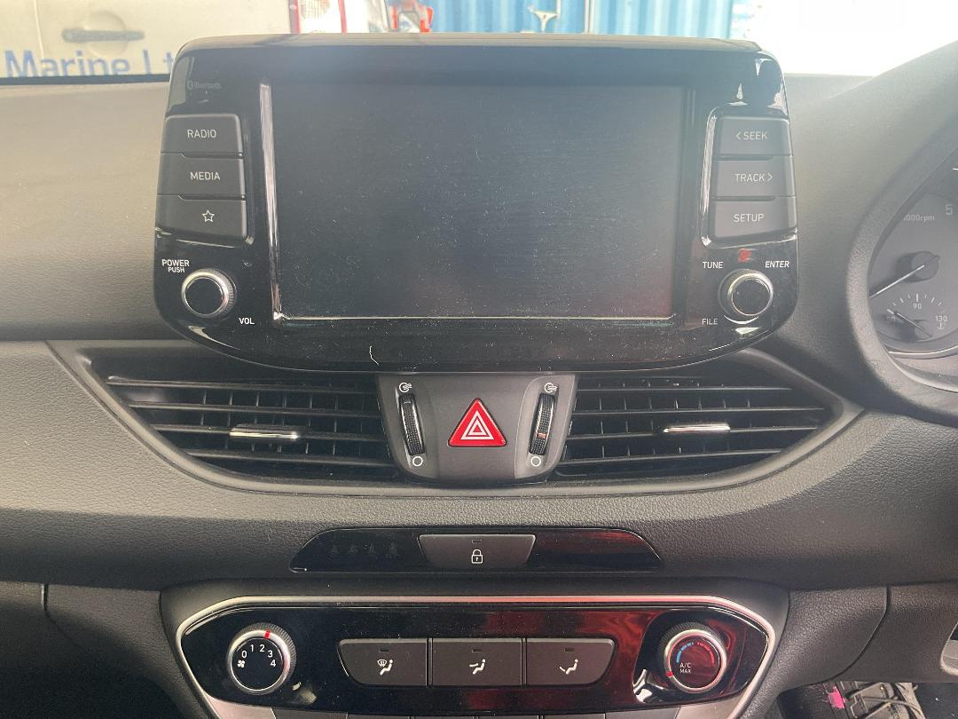 Photo '9' of Hyundai I30 PDE 1.5 Wagon Photo '9' of Hyundai I30 PDE 1.5 Wagon