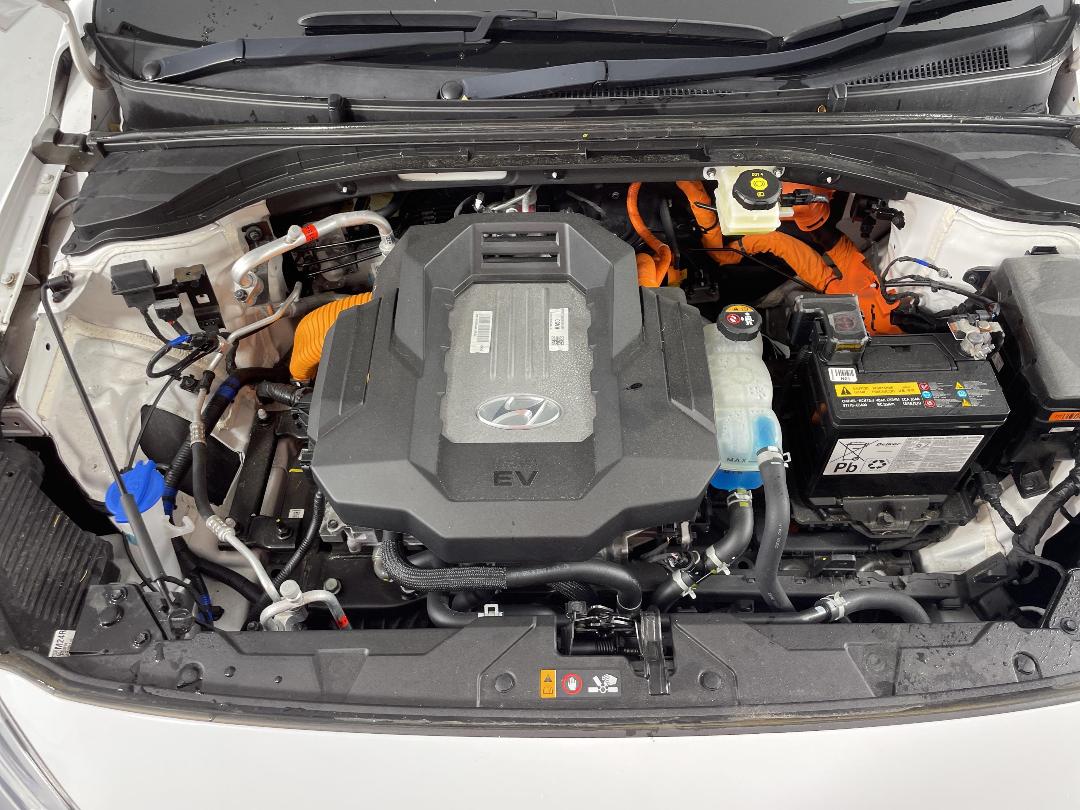 Photo '13' of Hyundai Ioniq