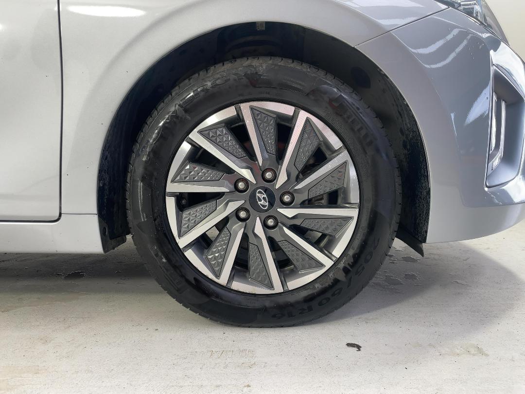 Photo '9' of Hyundai Ioniq