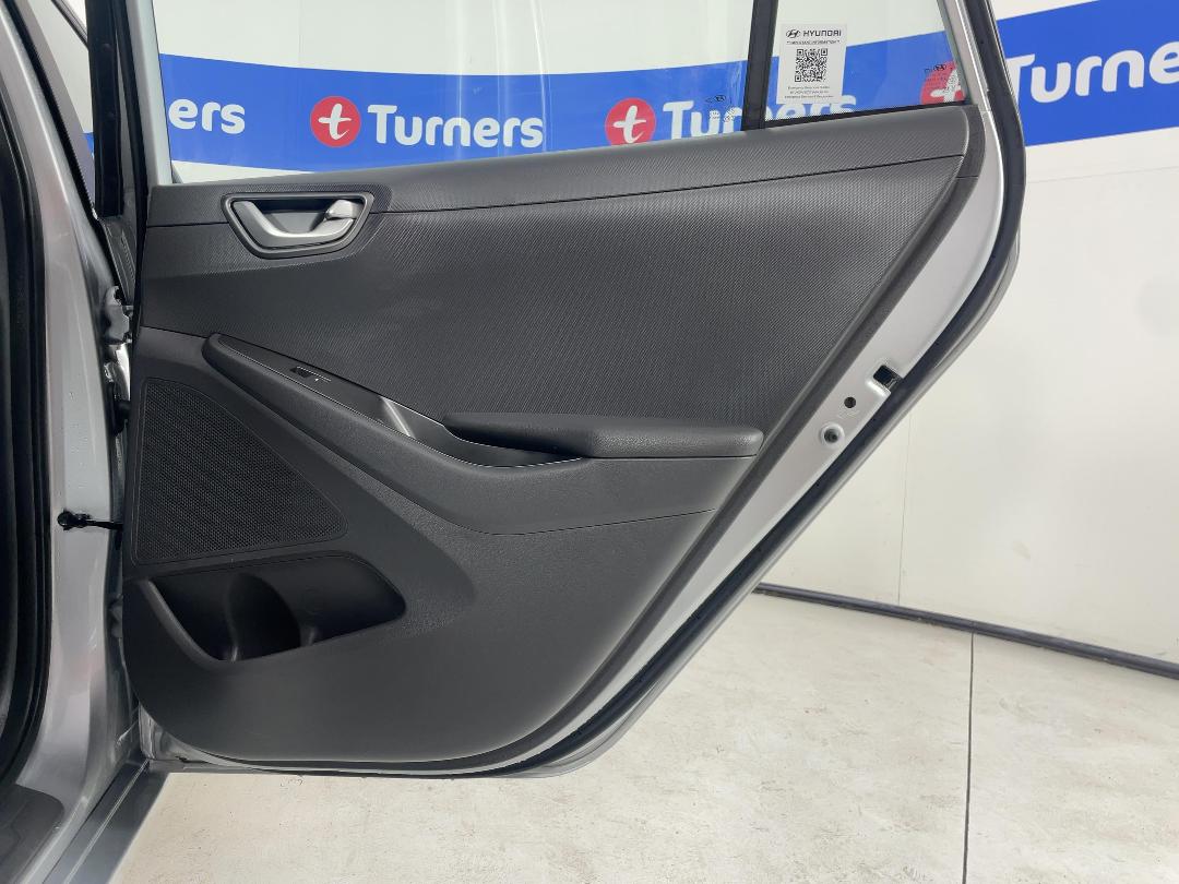 Photo '19' of Hyundai Ioniq