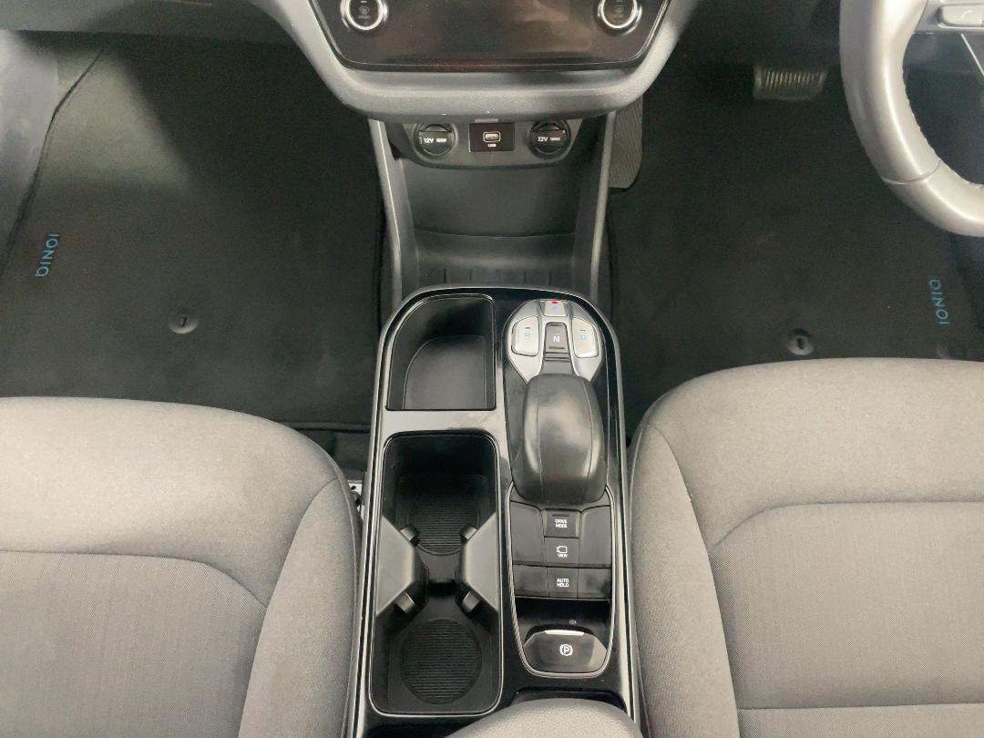 Photo '18' of Hyundai Ioniq