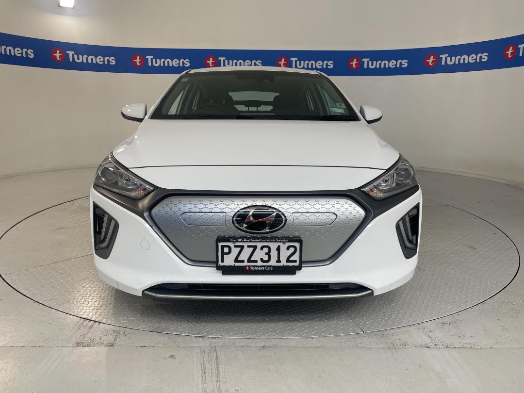 Photo '2' of Hyundai Ioniq Photo '2' of Hyundai Ioniq