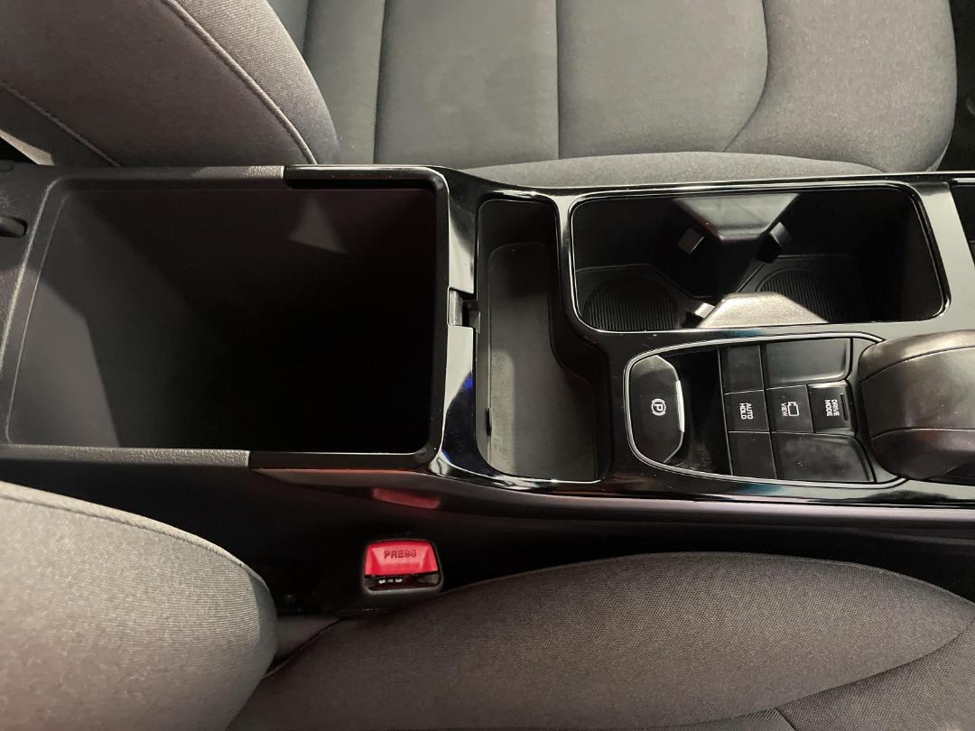 Photo '33' of Hyundai Ioniq Photo '33' of Hyundai Ioniq