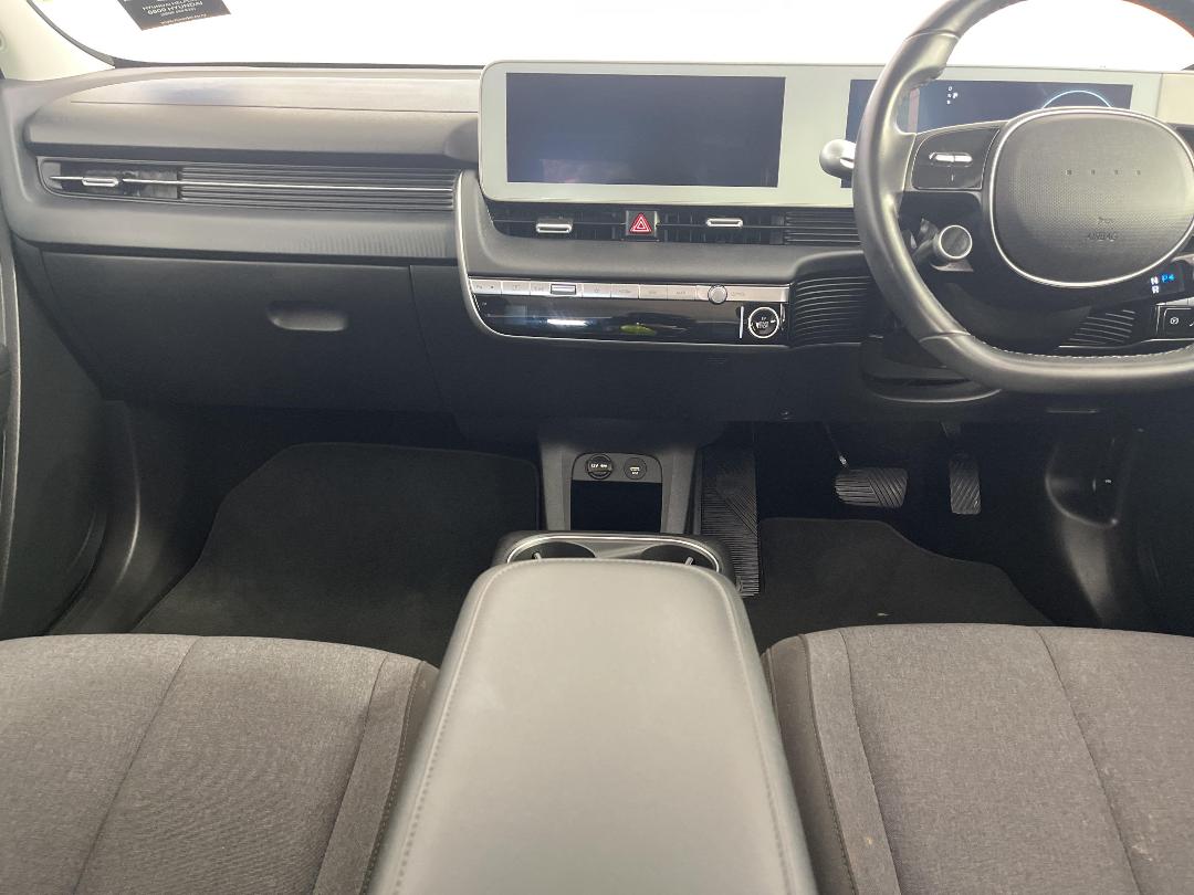 Photo '18' of Hyundai Ioniq 5
